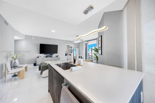 488 NE 18th Street 1801, Miami, FL 33132