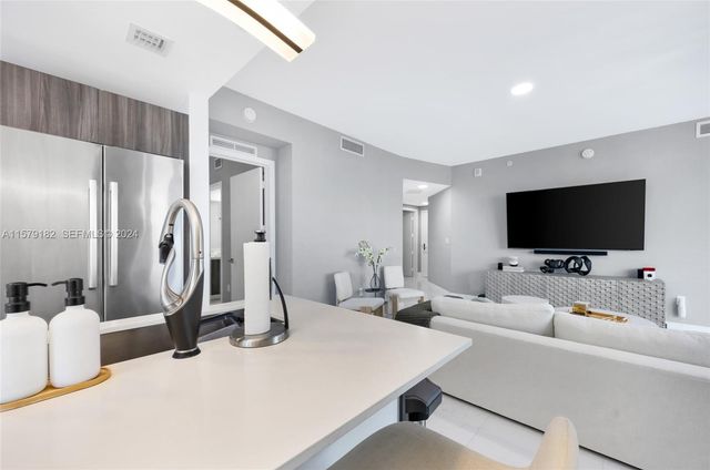 488 NE 18th Street 1801, Miami, FL 33132