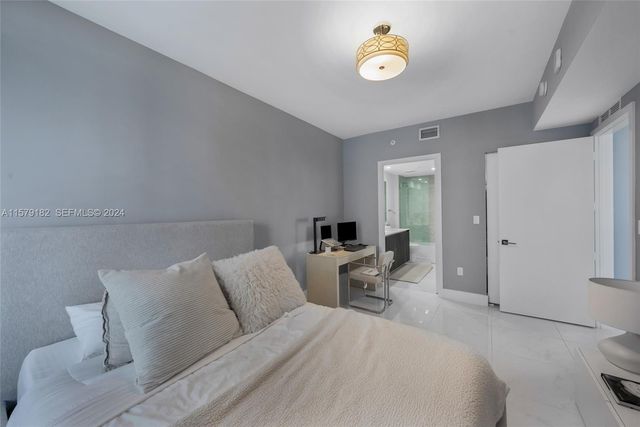 488 NE 18th Street 1801, Miami, FL 33132