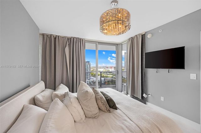 488 NE 18th Street 1801, Miami, FL 33132