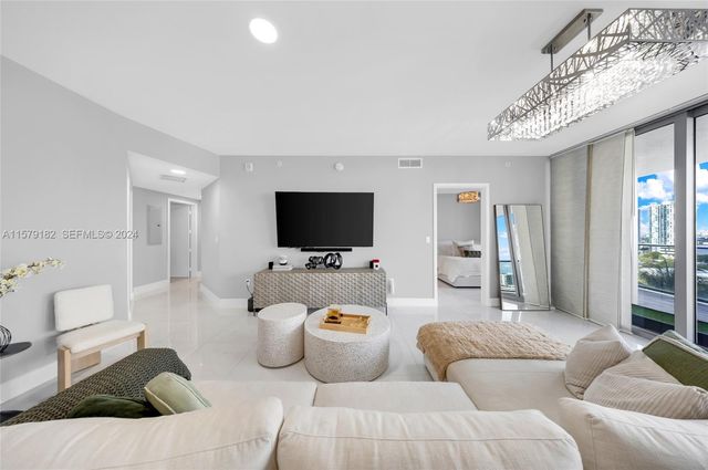 488 NE 18th Street 1801, Miami, FL 33132