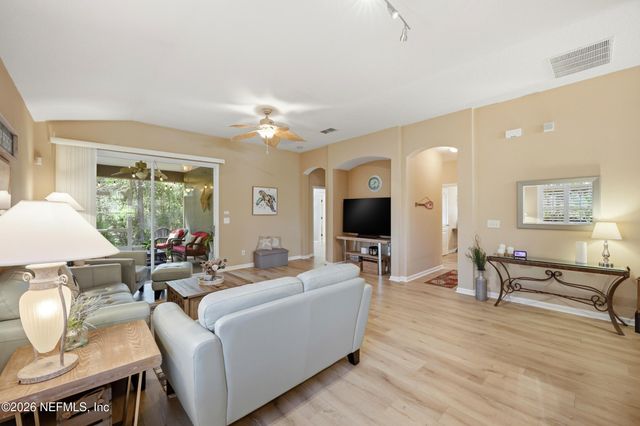 109 THORNLOE Drive, St. Johns, FL 32259