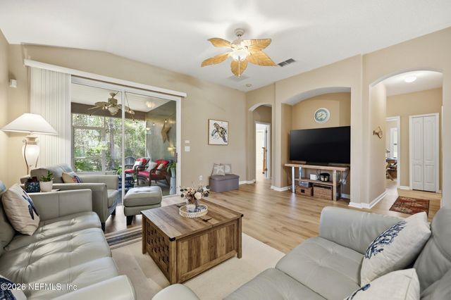 109 THORNLOE Drive, St. Johns, FL 32259