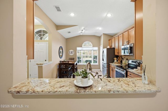 109 THORNLOE Drive, St. Johns, FL 32259