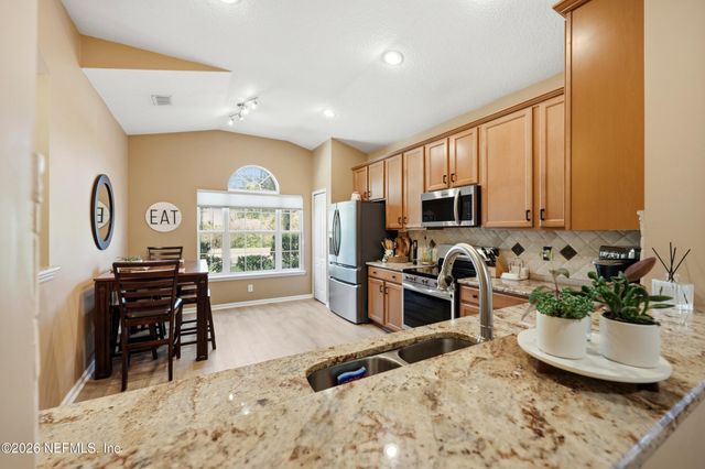 109 THORNLOE Drive, St. Johns, FL 32259