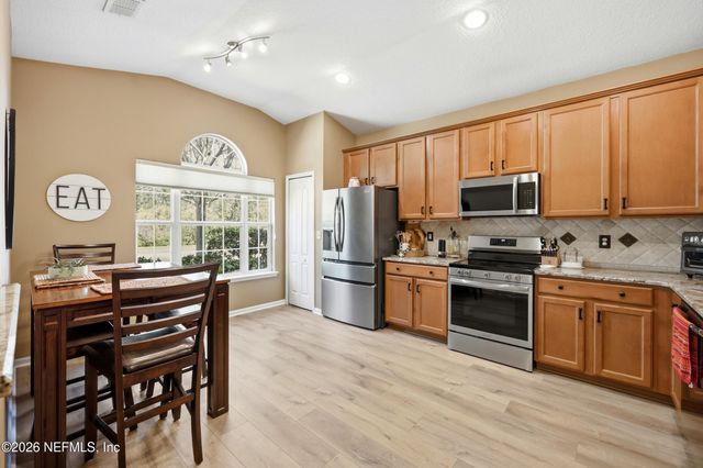 109 THORNLOE Drive, St. Johns, FL 32259