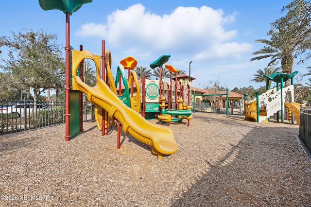 109 THORNLOE Drive, St. Johns, FL 32259