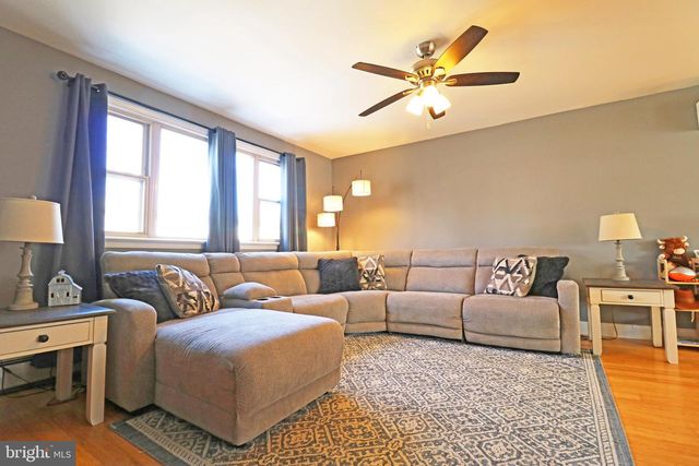 929 GALBRAITH, Upper Chichester, PA 19061