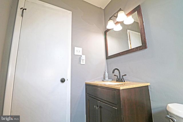 929 GALBRAITH, Upper Chichester, PA 19061