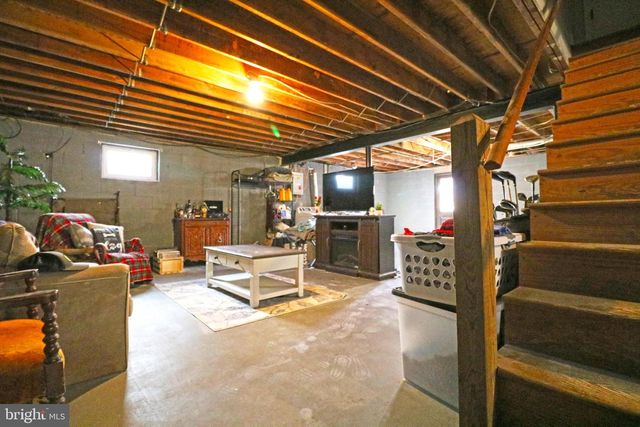 929 GALBRAITH, Upper Chichester, PA 19061