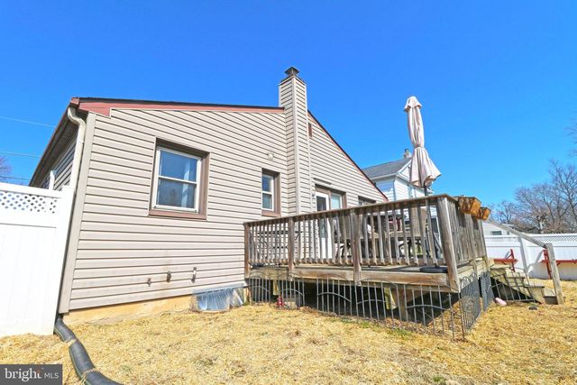 929 GALBRAITH, Upper Chichester, PA 19061