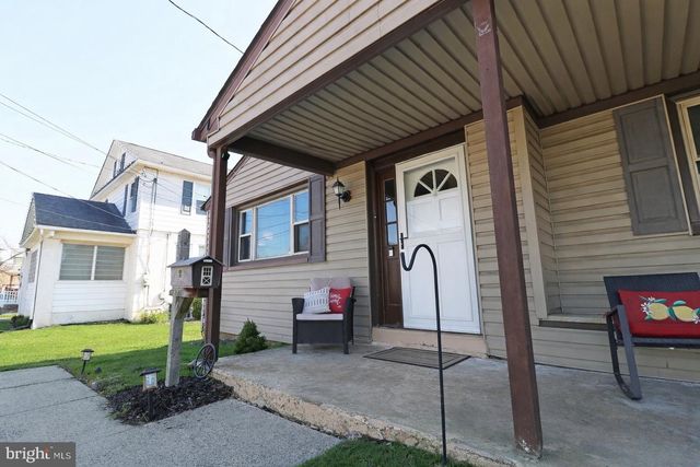 929 GALBRAITH, Upper Chichester, PA 19061