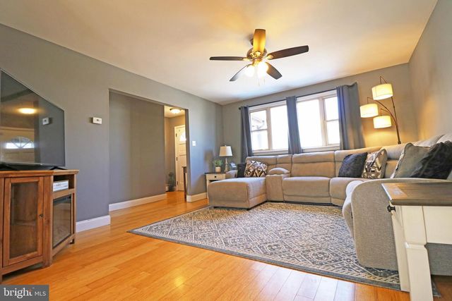 929 GALBRAITH, Upper Chichester, PA 19061