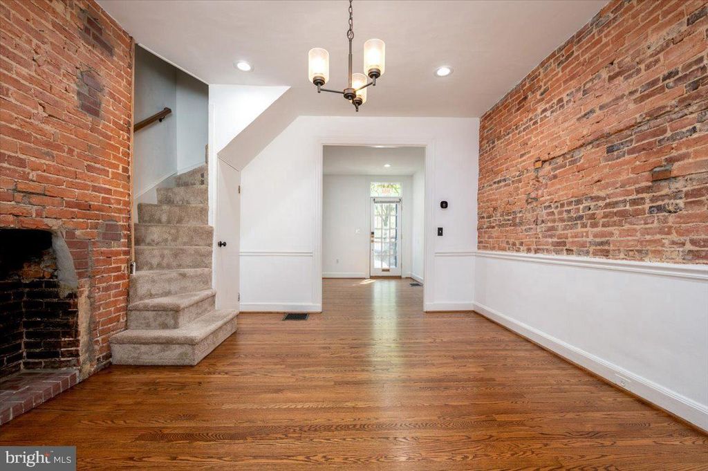 Image 9 of property listing at 1450 RIVERSIDE AVE, Baltimore, MD 21230