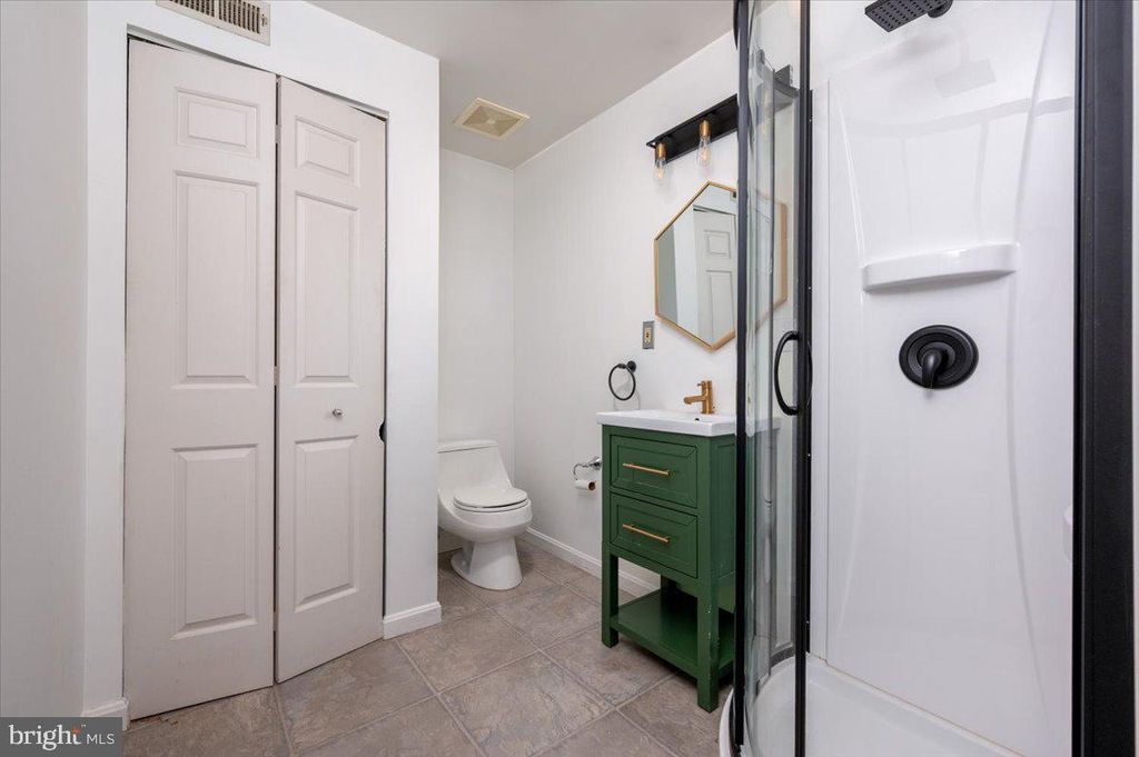 Image 13 of property listing at 1450 RIVERSIDE AVE, Baltimore, MD 21230