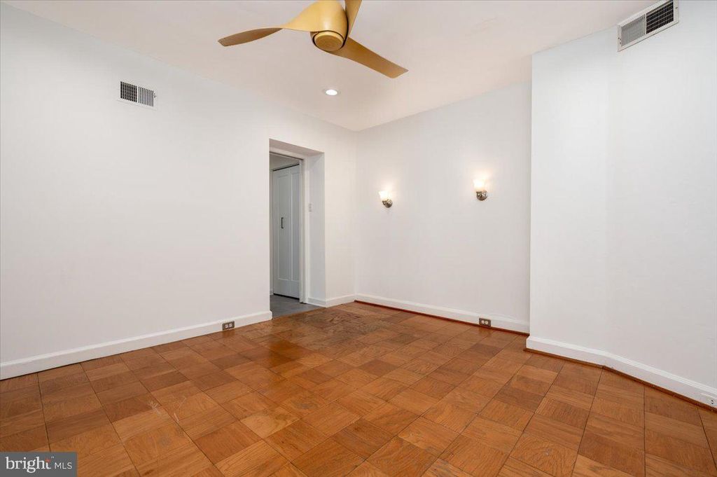 Image 17 of property listing at 1450 RIVERSIDE AVE, Baltimore, MD 21230