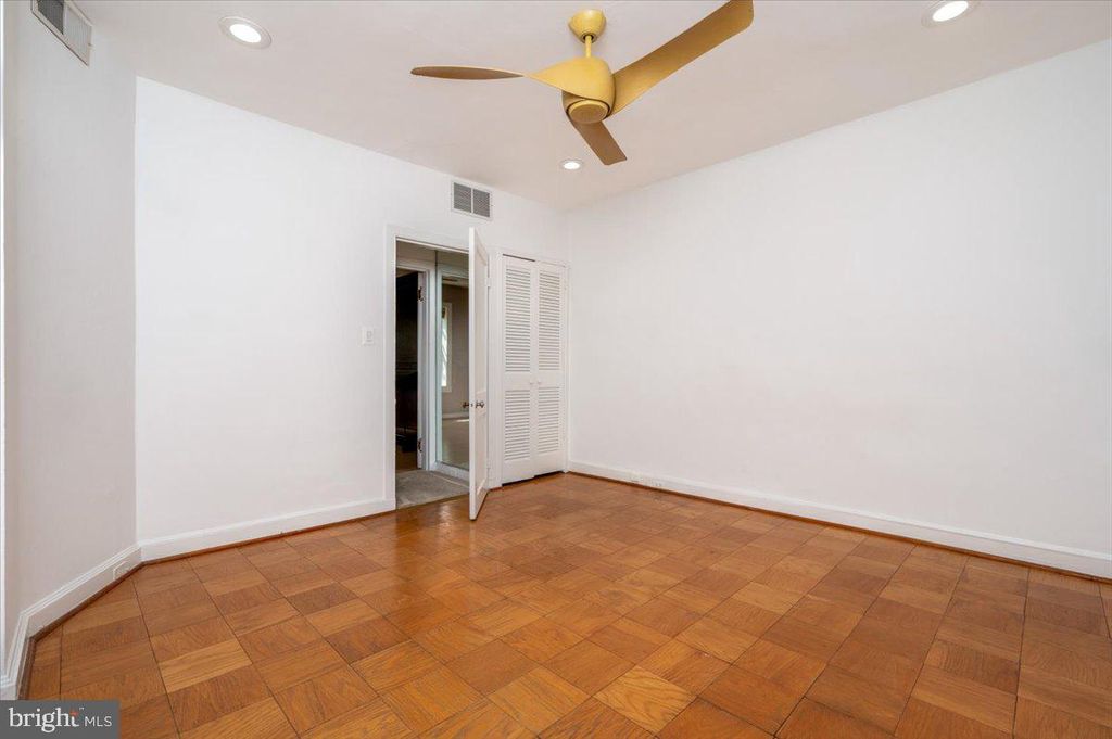 Image 19 of property listing at 1450 RIVERSIDE AVE, Baltimore, MD 21230