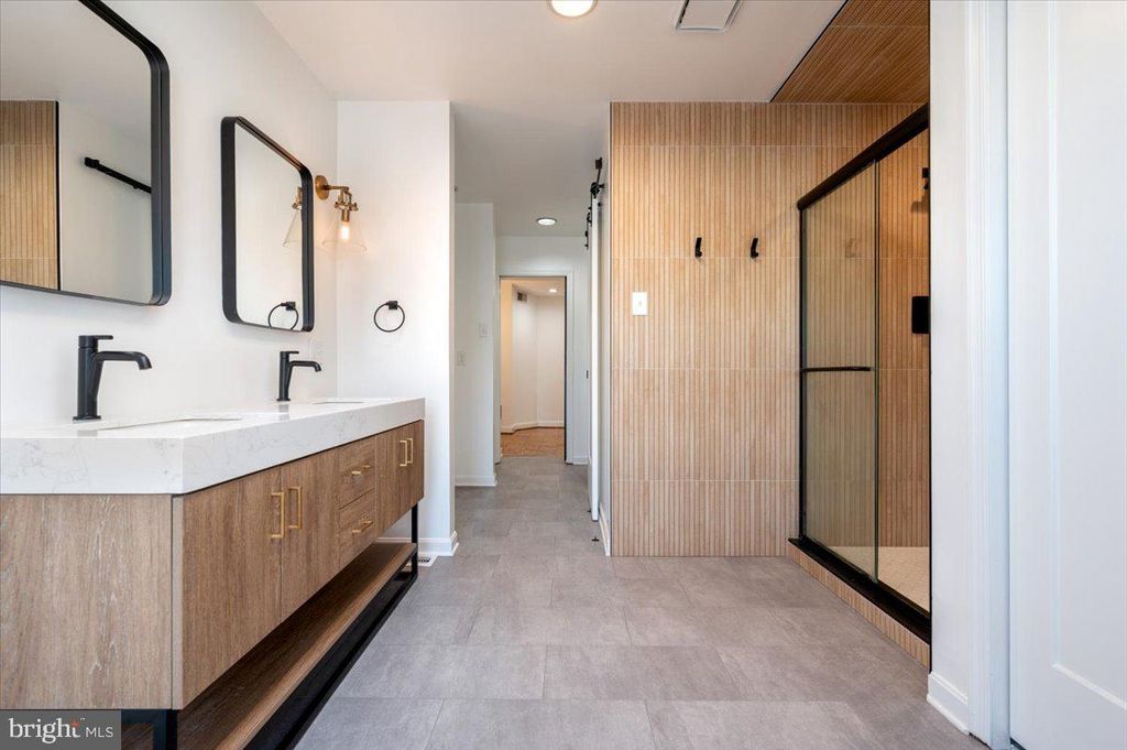 Image 22 of property listing at 1450 RIVERSIDE AVE, Baltimore, MD 21230