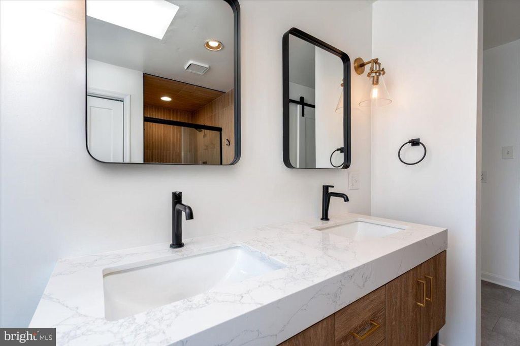 Image 24 of property listing at 1450 RIVERSIDE AVE, Baltimore, MD 21230