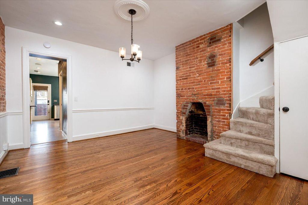 Image 7 of property listing at 1450 RIVERSIDE AVE, Baltimore, MD 21230
