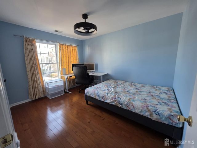 78 Chariot Court, Piscataway, NJ 08854