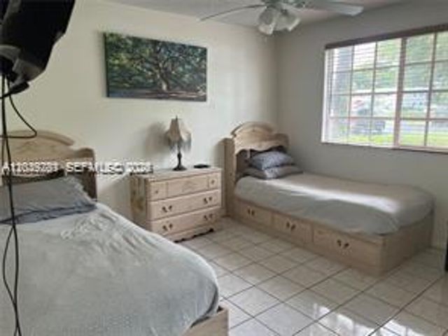 4000 Crystal Lake Dr 111, Deerfield Beach, FL 33064