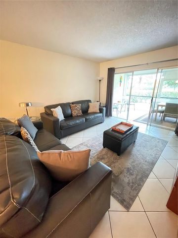 4000 Crystal Lake Dr 111, Deerfield Beach, FL 33064