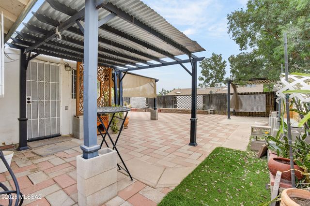 2661 W Fieldbrook Drive, Tucson, AZ 85741