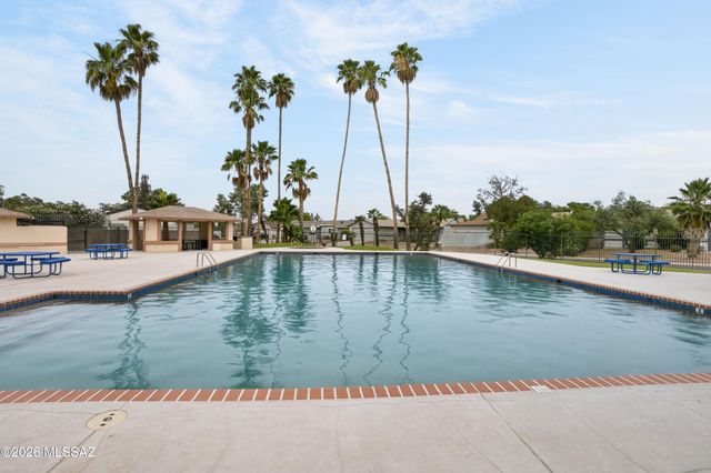 2661 W Fieldbrook Drive, Tucson, AZ 85741