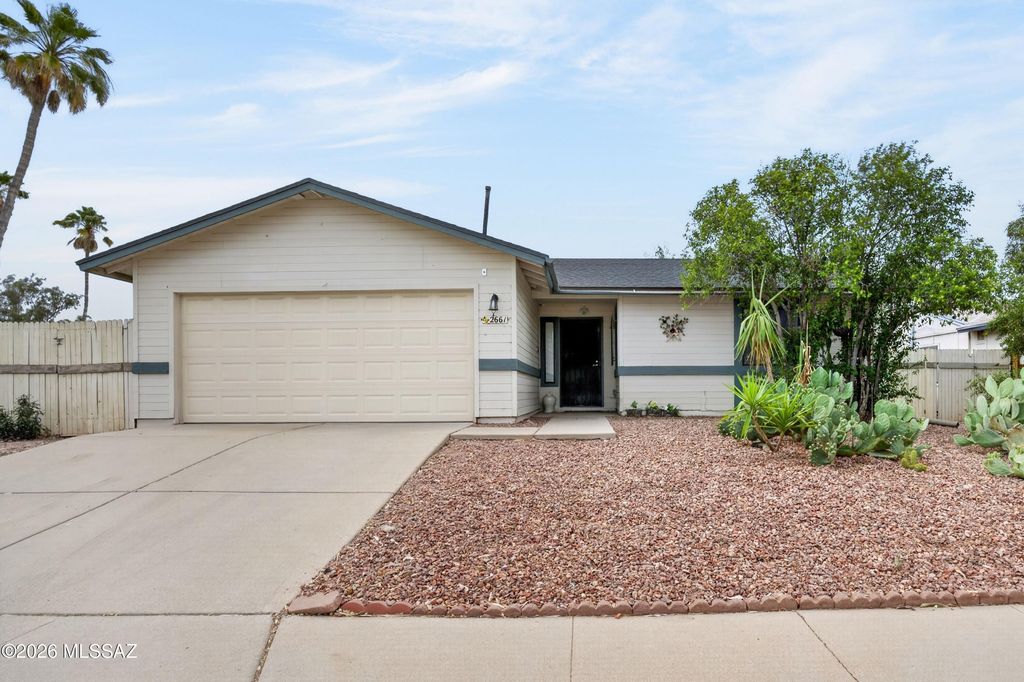 2661 W Fieldbrook Drive, Tucson, AZ 85741