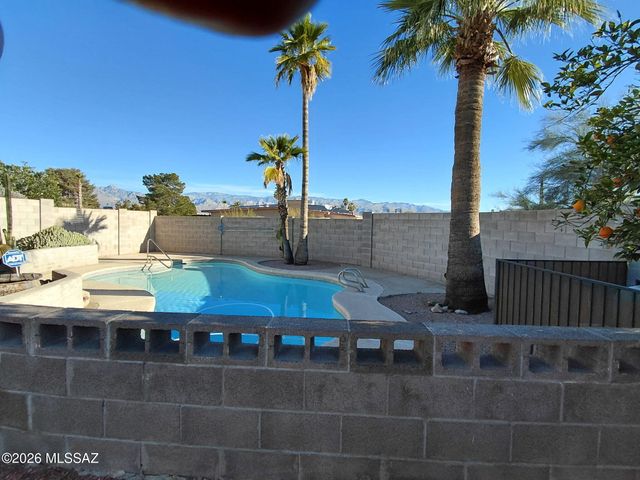 430 N Gollob Road, Tucson, AZ 85710