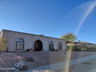 430 N Gollob Road, Tucson, AZ 85710