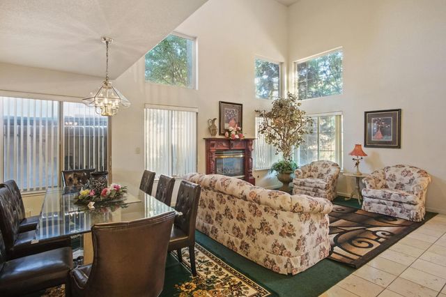 2805 Medinah Way, Modesto, CA 95355