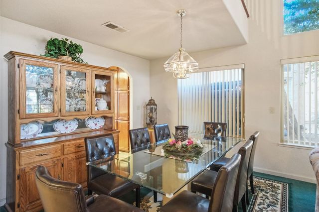 2805 Medinah Way, Modesto, CA 95355