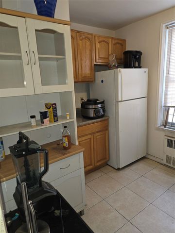 1332 Metropolitan Avenue 6K, Bronx, NY 10462