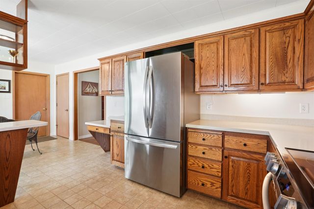 2726 Edgemont Avenue, Waterloo, IA 50702