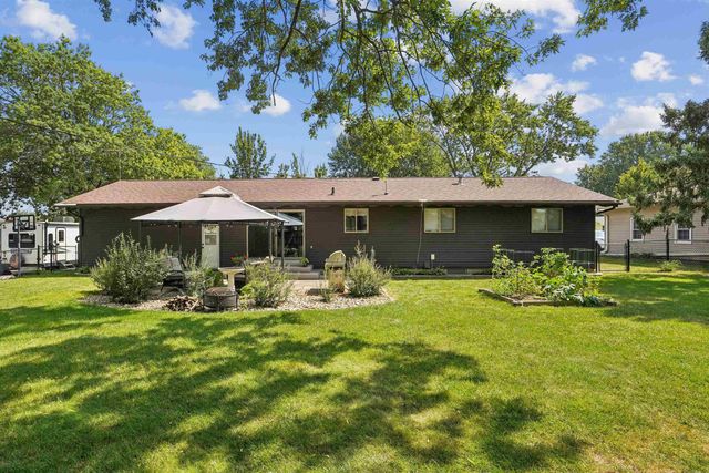 2726 Edgemont Avenue, Waterloo, IA 50702