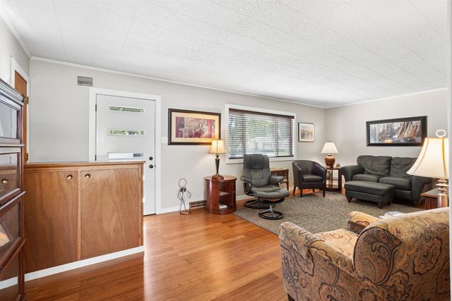 2726 Edgemont Avenue, Waterloo, IA 50702