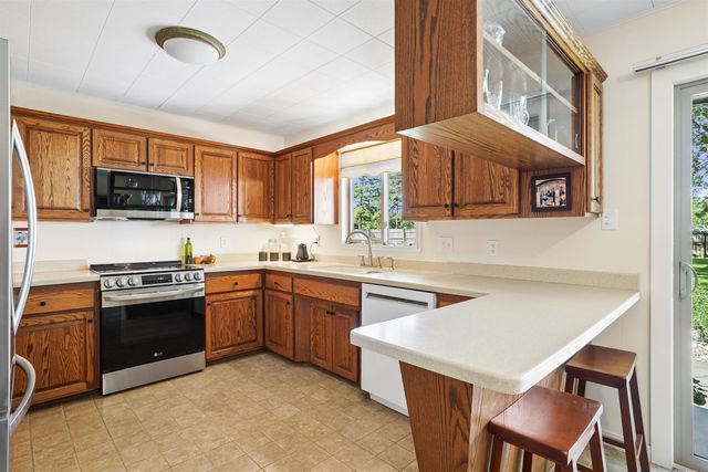2726 Edgemont Avenue, Waterloo, IA 50702