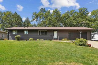2726 Edgemont Avenue, Waterloo, IA 50702