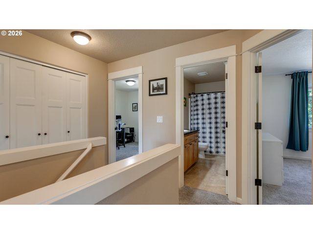 422 Ne 141ST Pl, Portland, OR 97230