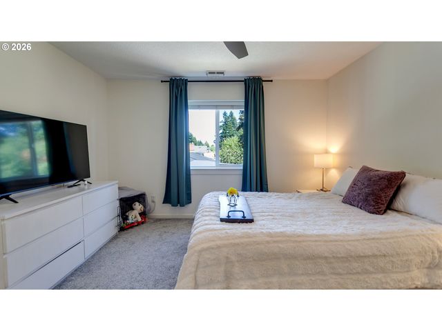422 Ne 141ST Pl, Portland, OR 97230