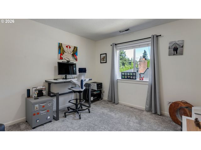 422 Ne 141ST Pl, Portland, OR 97230