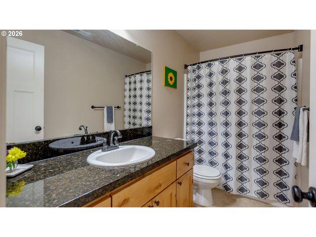 422 Ne 141ST Pl, Portland, OR 97230