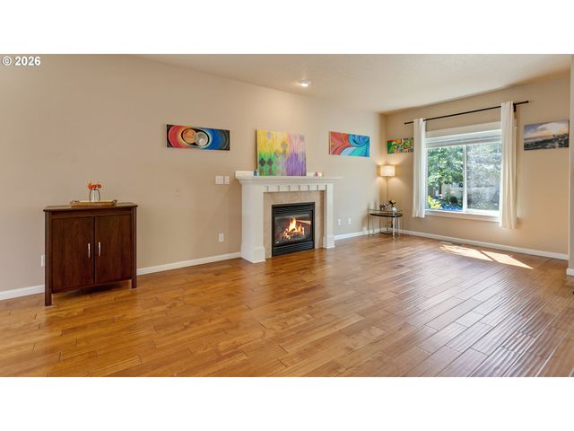 422 Ne 141ST Pl, Portland, OR 97230