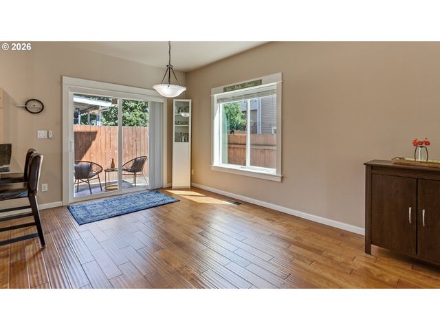 422 Ne 141ST Pl, Portland, OR 97230
