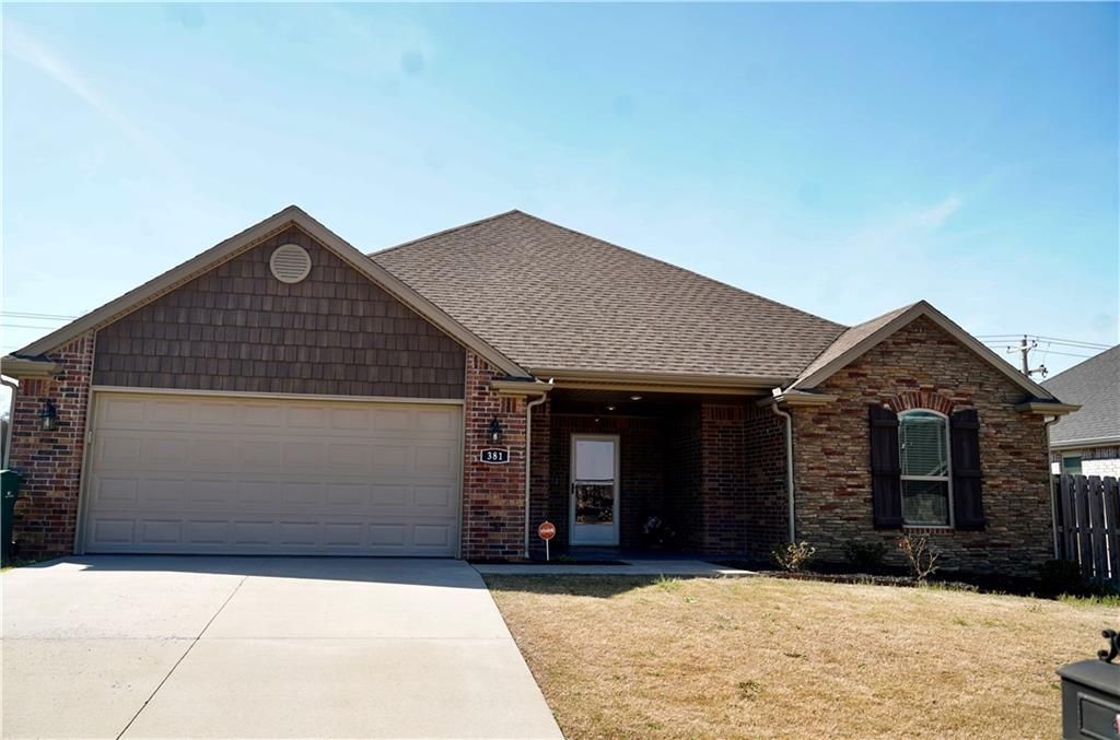 381 Holly Street, Centerton, AR 72719