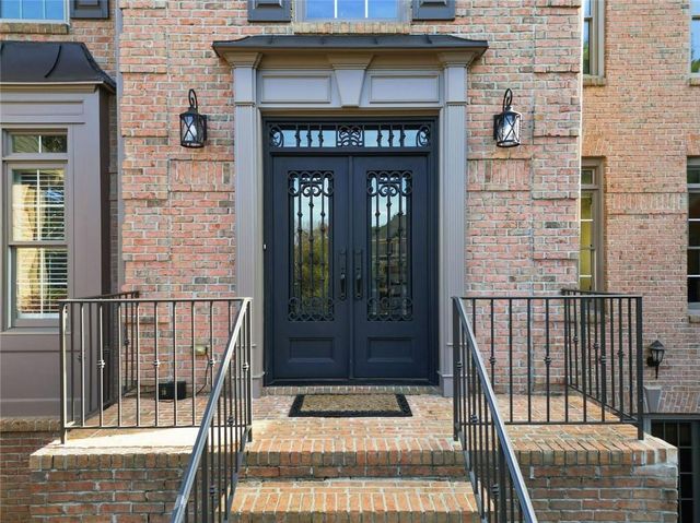 585 St Regis Lane, Alpharetta, GA 30022