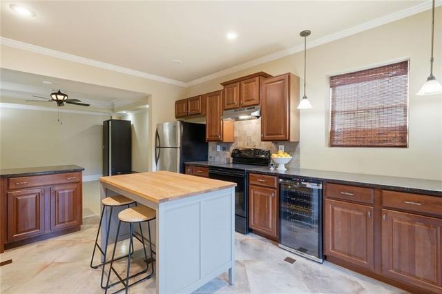 585 St Regis Lane, Alpharetta, GA 30022