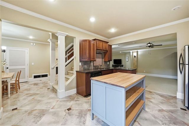 585 St Regis Lane, Alpharetta, GA 30022